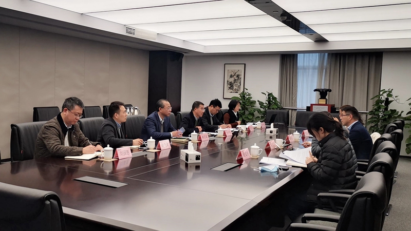 興合集團黨委專職副書記、紀委書記俞曉東到浙農(nóng)股份調(diào)研指導(dǎo)基層黨建工作