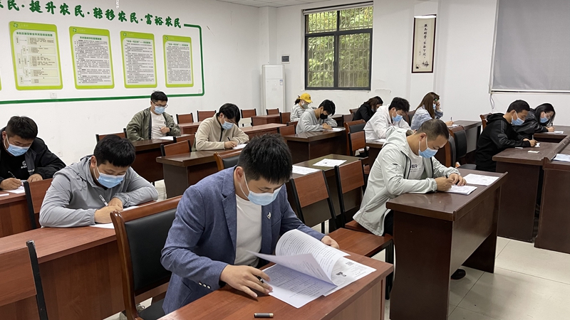 “三位一體”人才策略落地  浙農股份獲得職業(yè)技能等級認定資質   